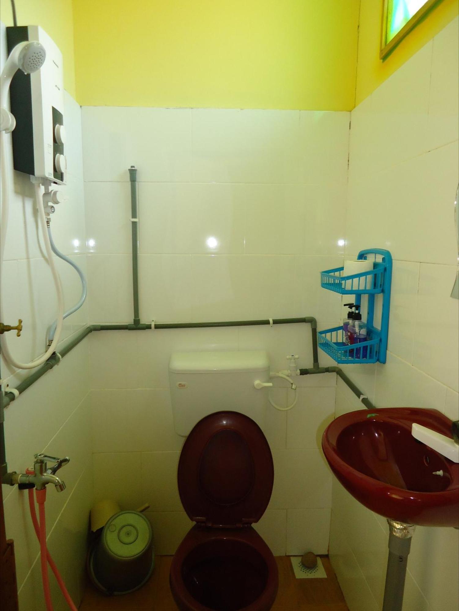 D'Pinggir Guest Room كُوالا تاهان المظهر الخارجي الصورة